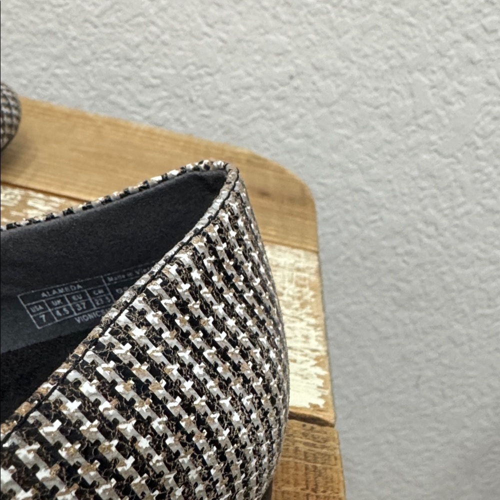 Vionic Alameda Houndstooth Mary Jane Size 7 NEW - Picture 7 of 8